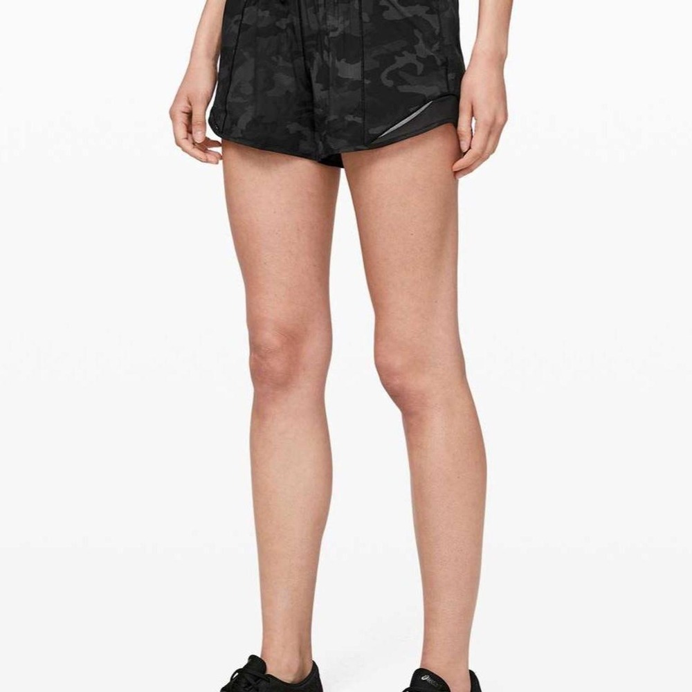 Lululemon Hotty Hot Short II Long 4 Incognito Camo Grey Black Womens 4 Tall